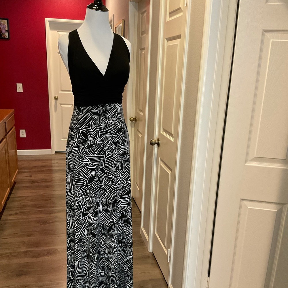 Black & white dress